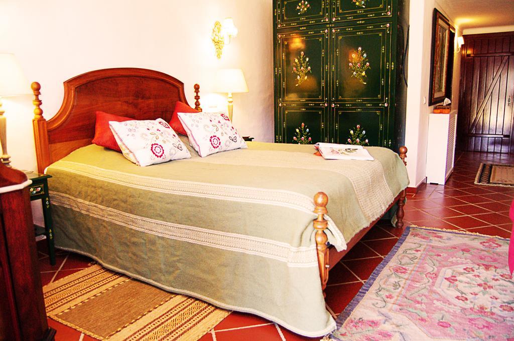 Monte Do Laranjal Otel Monsaraz Oda fotoğraf